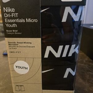 Nike Dri-FIT Essentials Micro Youth Boxer Briefs - Black & White